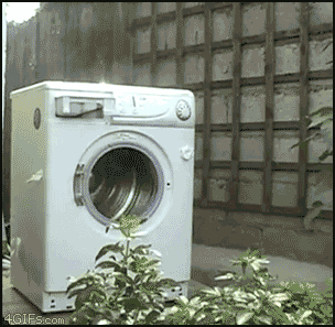 Гифка Кирпич в стиральной машине