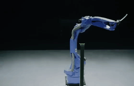 Гифка Робот разрезает стручок гороха мечом