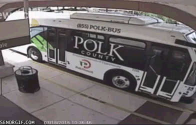 Гифка Мужчина таранит автобус