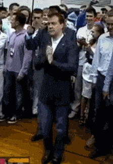 Гифка Дмитрий Медведев танцует