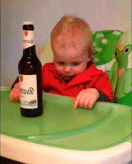 Гифка Мальчик и пиво