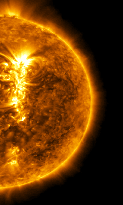 Гифка Венера пролетает мимо Солнца