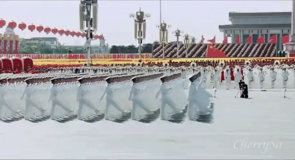 Гифка Парад азиатских солдат