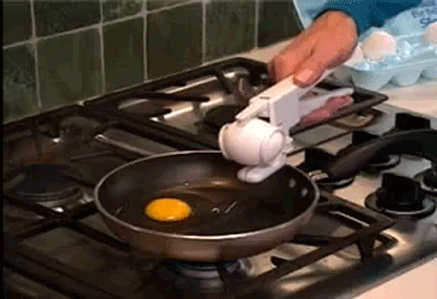 Гифка Аппарат для раскалывания яиц