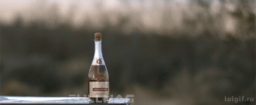 Гифка Открытие шампанского пулей