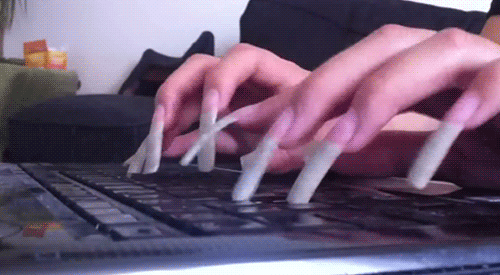 Гифка Ногти на клавиатуре